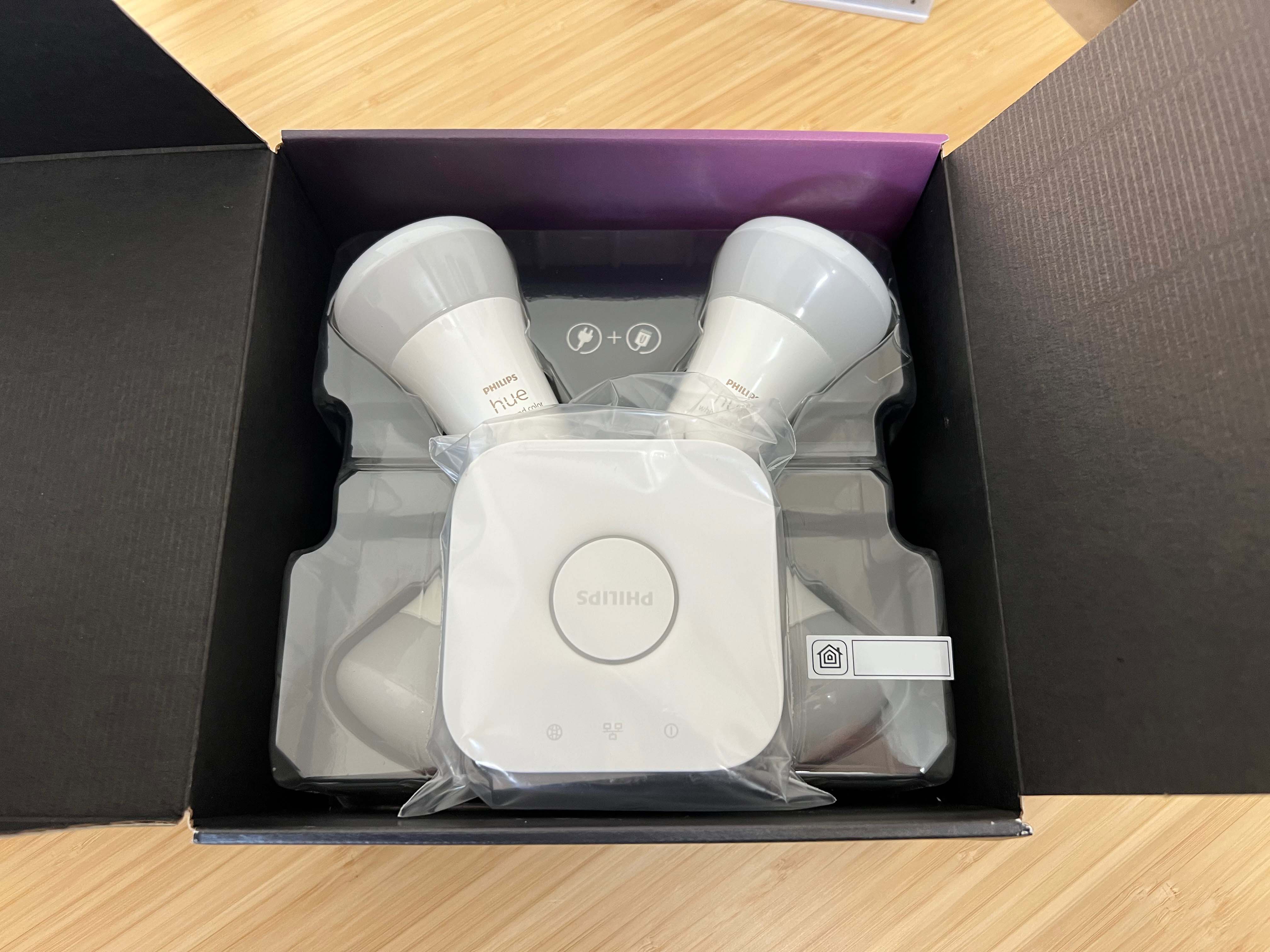 Test Philips Hue White and Color ambiance starter kit GU-10 : un