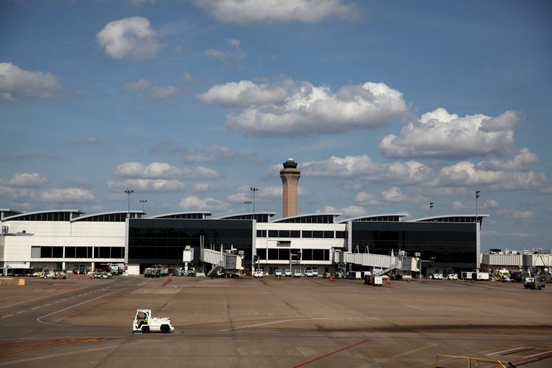 Flight Diverted To Houston To Offload Three Unruly Passengers | CNN