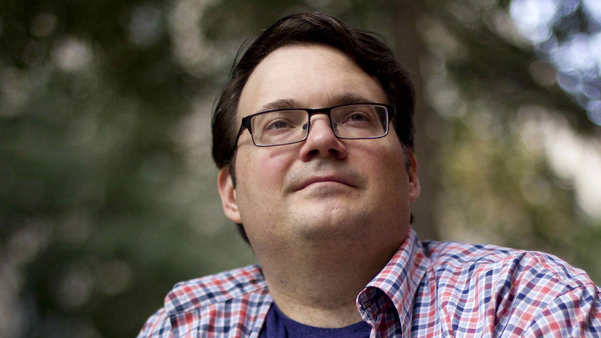 Fantasy author Brandon Sanderson raises $15 million in a day with  Kickstarter