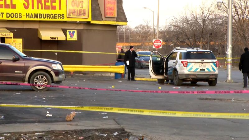 Two Chicago Police Officers Shot On Overnight Shift While Waiting For ...