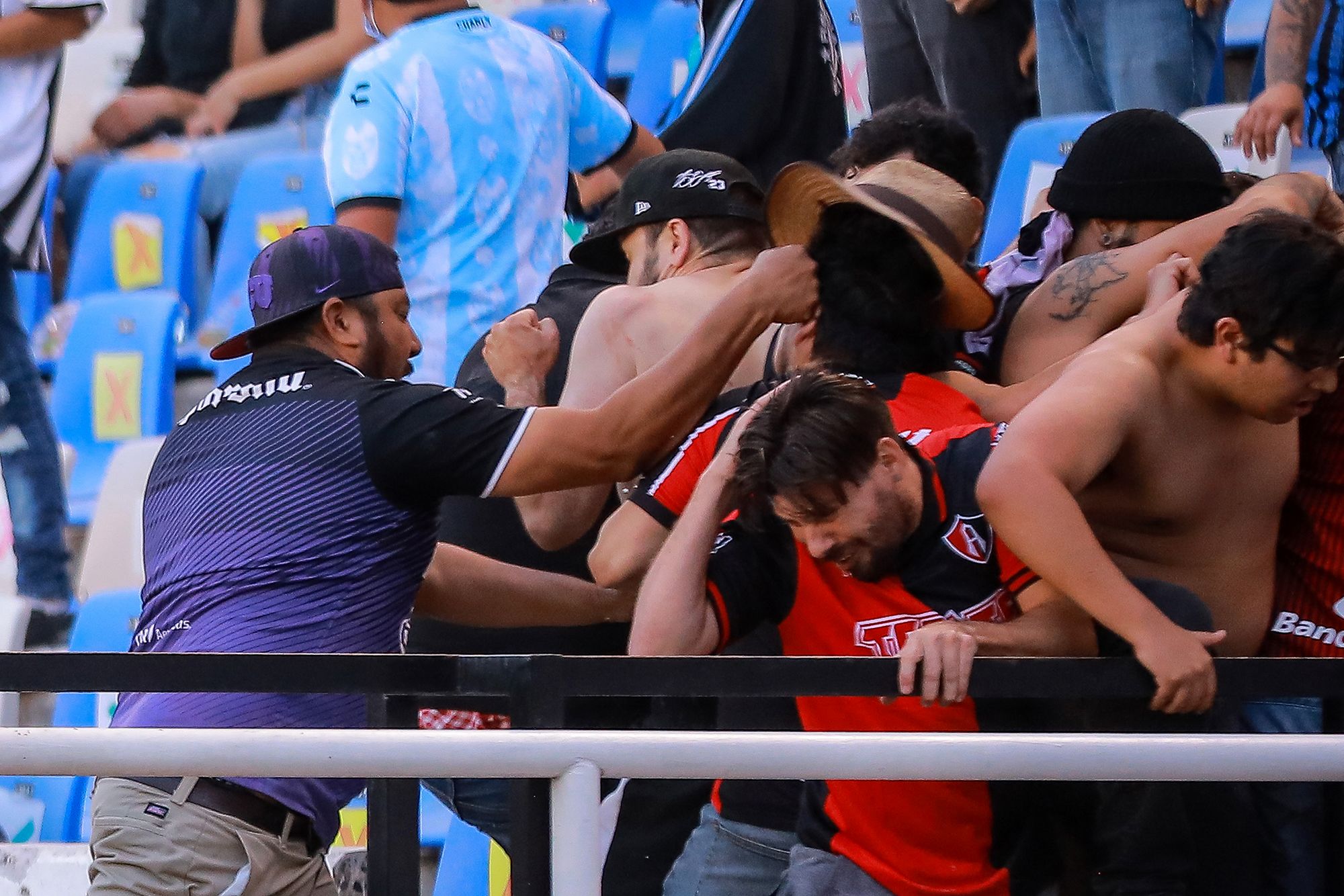 Mexican soccer game brawl: At least 26 injured as fights break out at Liga  MX game between Querétaro and Atlas fans