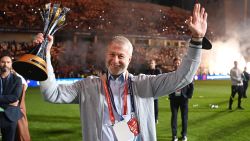 ABU DHABI, UNITED ARAB EMIRATES - FEBRUARY 12: Roman Abramovich, Owner of Chelsea celebrates with The FIFA Club World Cup trophy following their side's victory during the FIFA Club World Cup UAE 2021 Final match between Chelsea and Palmeiras at Mohammed Bin Zayed Stadium on February 12, 2022 in Abu Dhabi, United Arab Emirates. (Photo by Michael Regan - FIFA/FIFA via Getty Images)