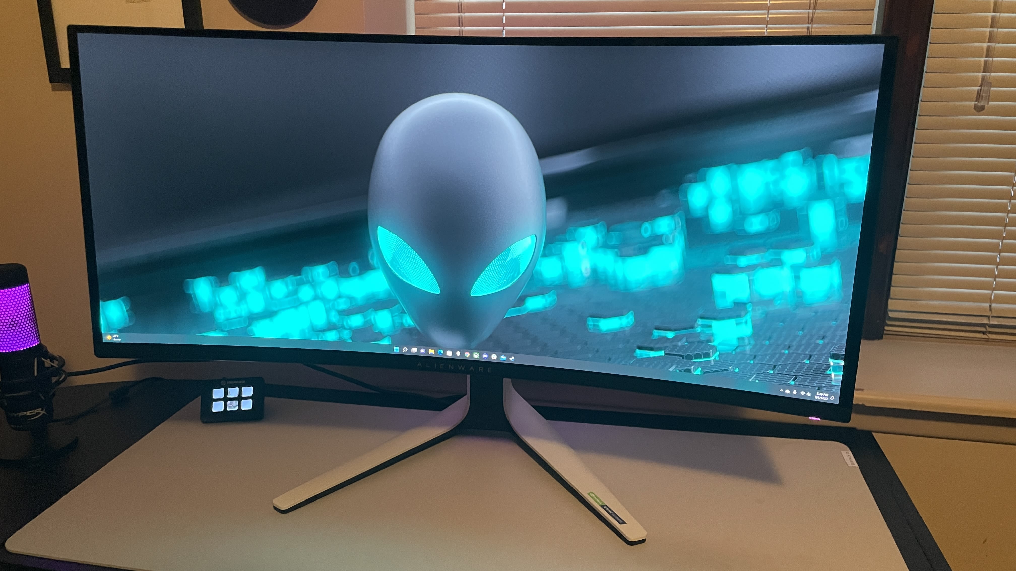 alienware computer screen