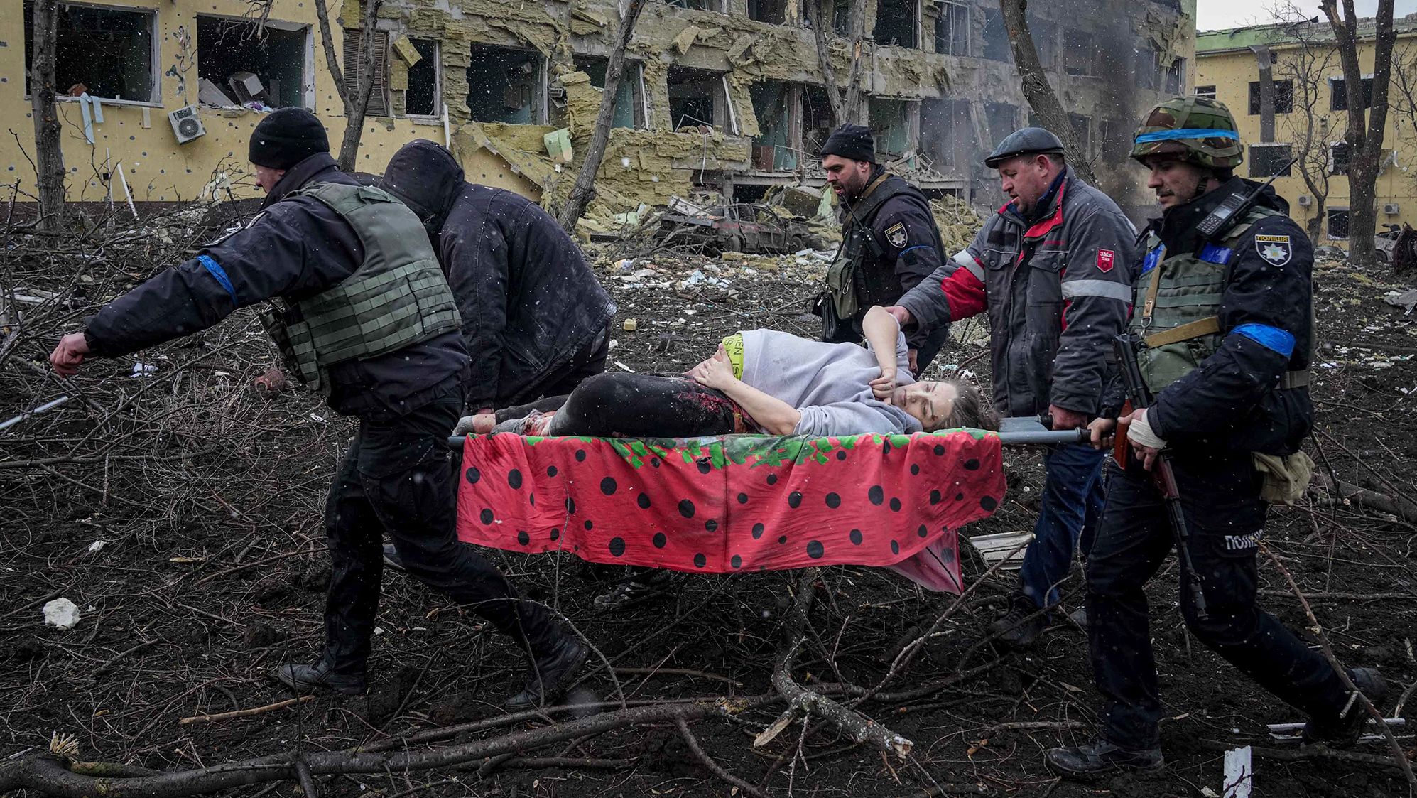 Photos: Maternity hospital bombed in Ukraine | CNN