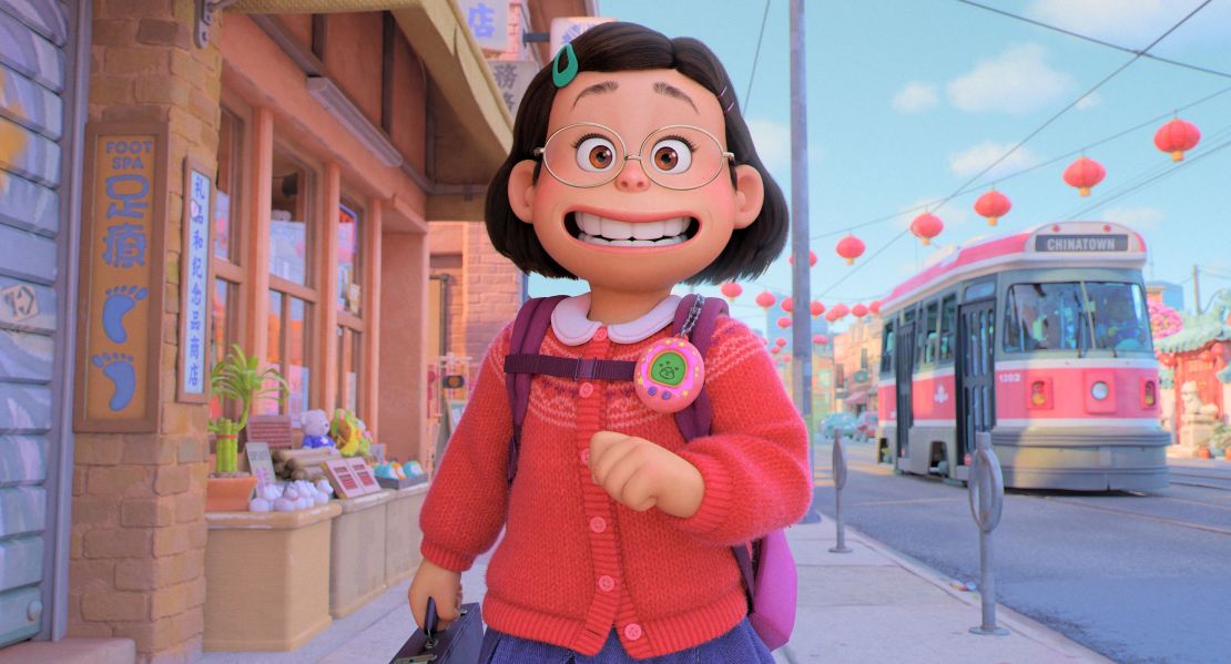 Mei Lee is a 13-year-old girl who loves karaoke, her best friends and the boy band 4*Town.