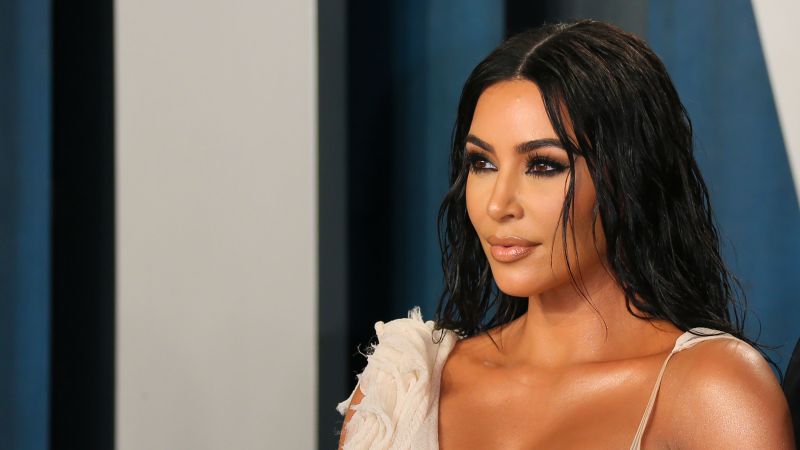 Doesn't This Picture of Kim Kardashian Make You Want to Put on