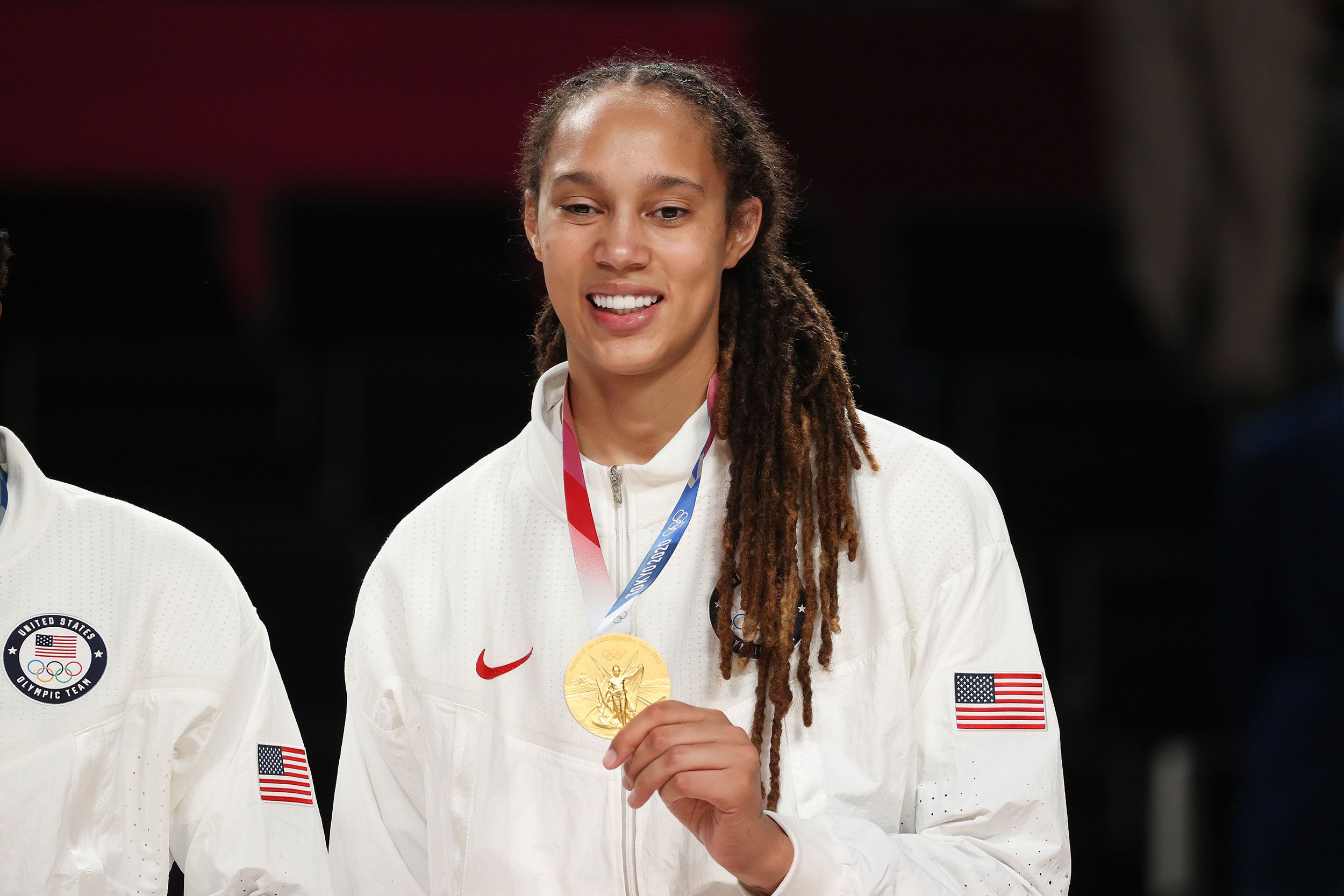 Brittney Griner and her wife receive standing ovation at NAACP awards