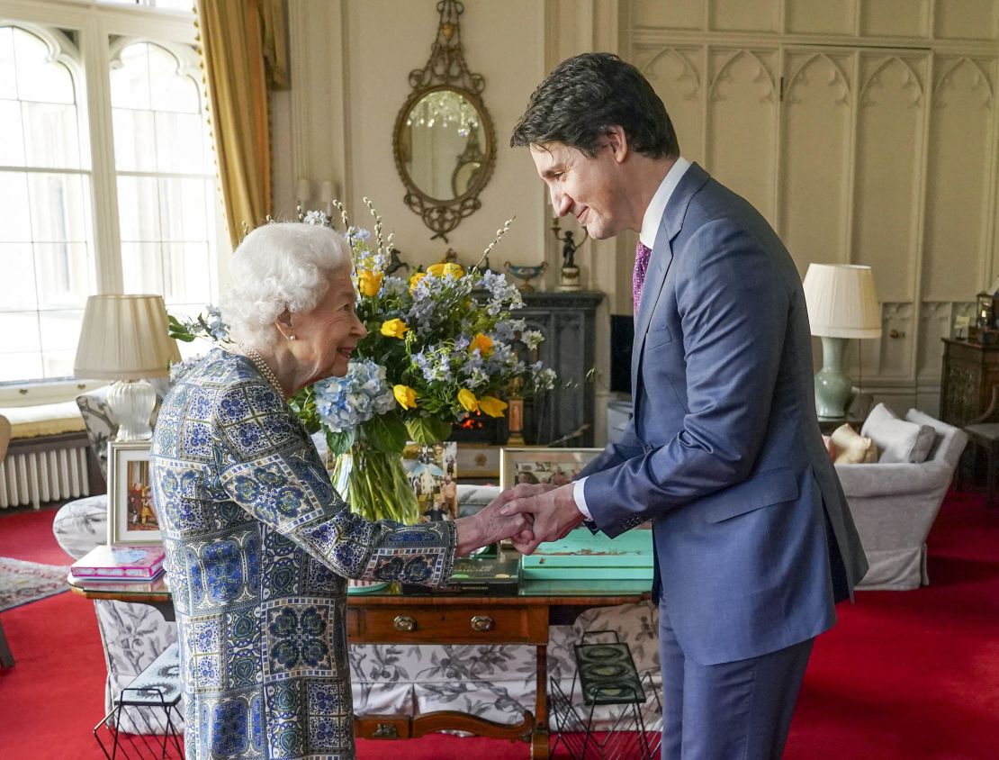 The Queen was all smiles when she caught up with Canadian Prime Minister Justin Trudeau on Monday.