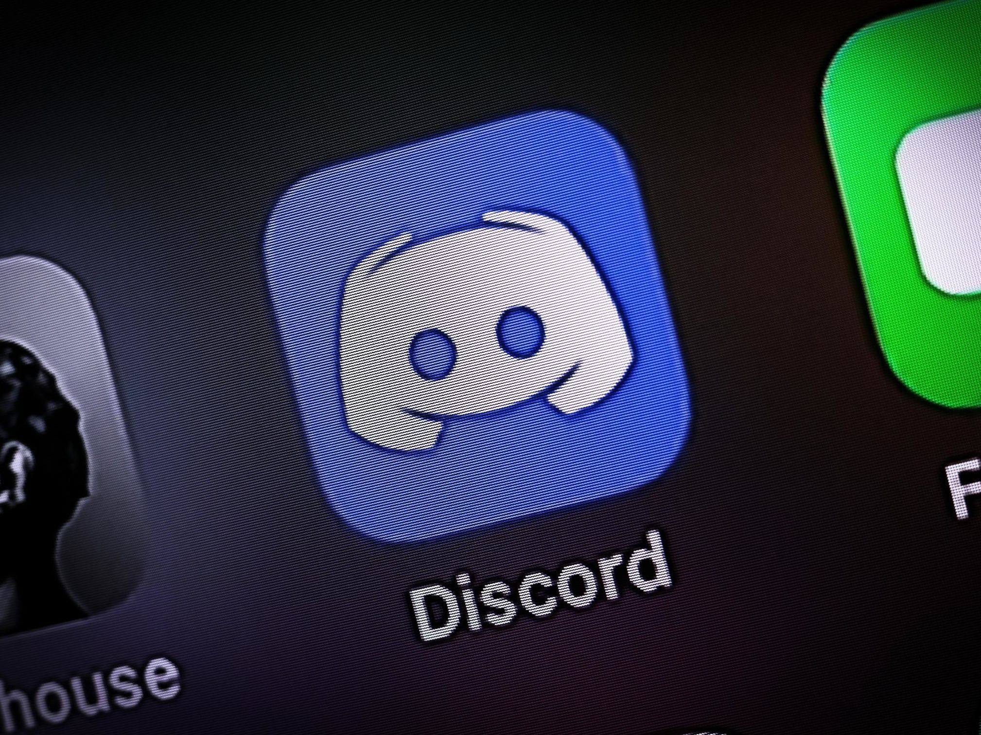2018px x 1513px - The dark side of Discord for teens | CNN Business