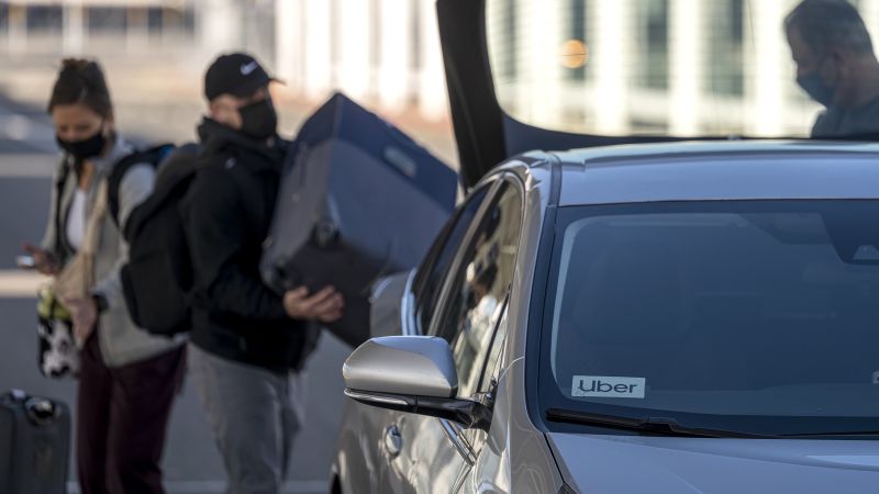 Uber está cobrando un recargo por combustible