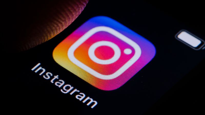 Instagram users in Russia are reporting that the service will stop at midnight

 | Tech Reddy