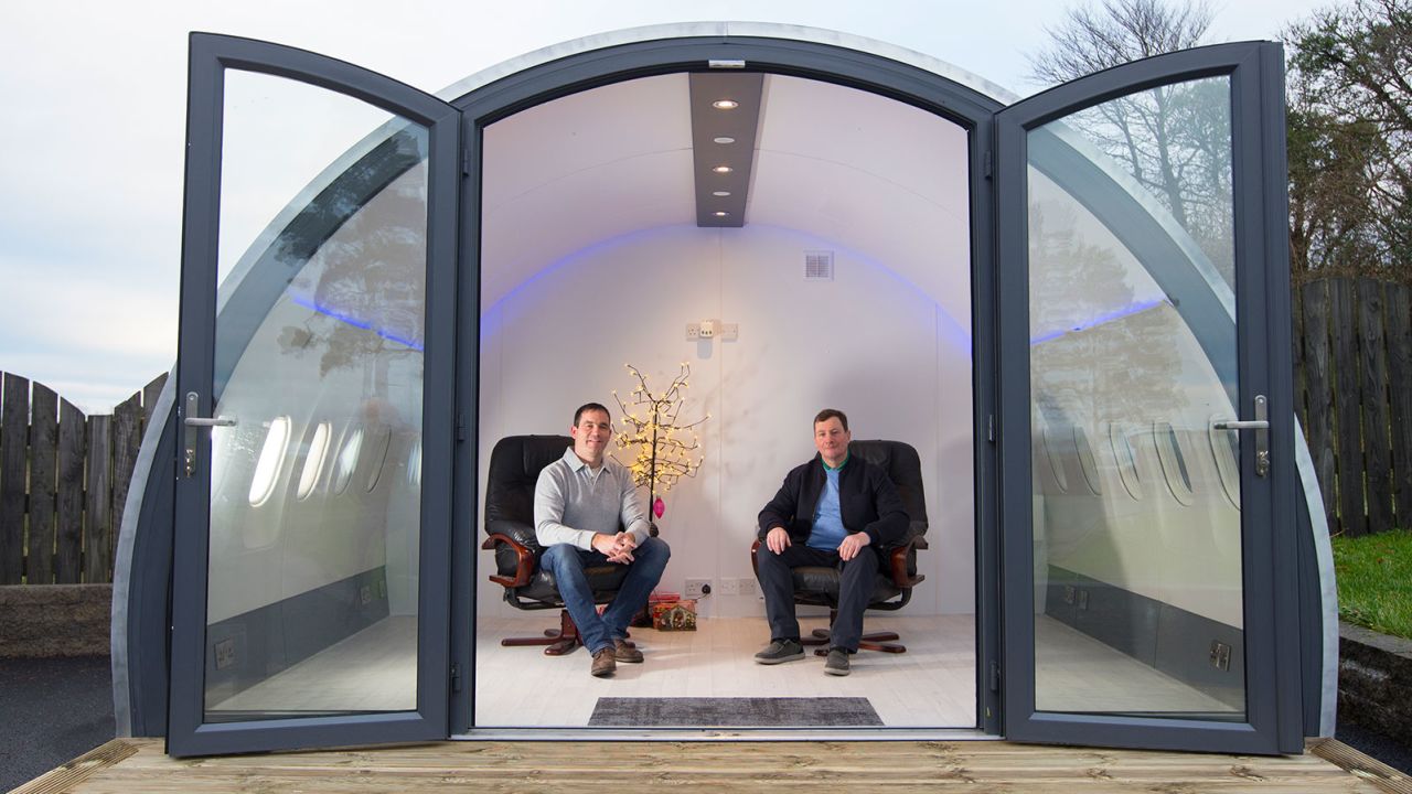 Shane Thornton and Kevin Regan enjoying the pod.