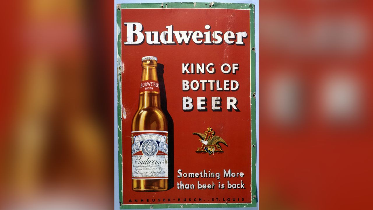 Erobring Transistor Udfør Budweiser's slogan wasn't always the 'King of Beers' | CNN Business