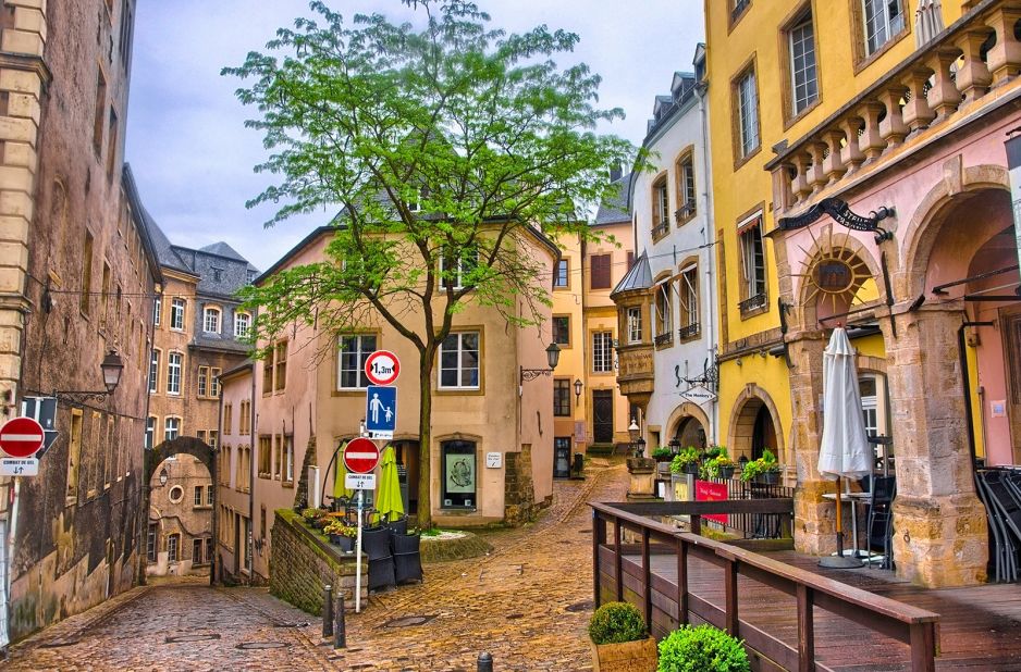 <strong>6. Luxembourg. </strong>A narrow medieval street is pictured in Luxembourg City. Luxembourg moved up from its No. 8 ranking in 2021.