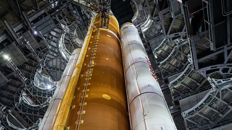 Artemis I: l’énorme fusée lunaire de la NASA est de retour sur la rampe de lancement pour sa prochaine tentative de lancement