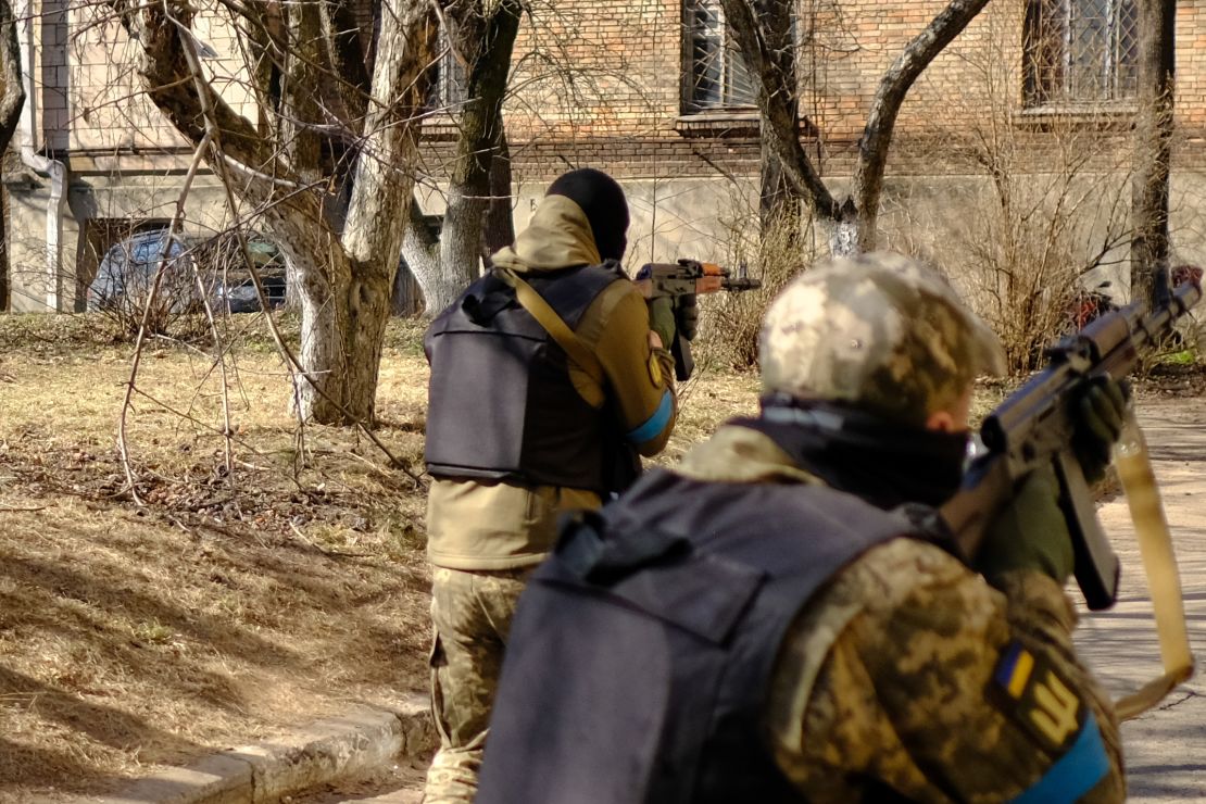 Ukrainian Territorial Defense forces train for a possible encounter with Russian troops.