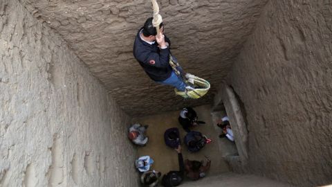Archaeologists on March 19 uncovered five tombs in the ancient Saqqara necropolis, just outside the Egyptian capital Cairo. The finely painted tombs are more than 4,000 years old and belong to senior officials from the Old Kingdom and First Intermediate period, said the Ministry of Tourism and Antiquities.