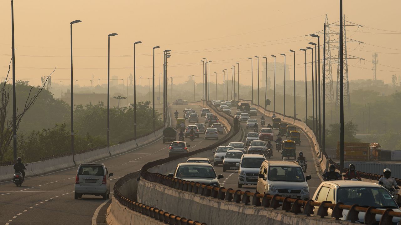 Smog in New Delhi on October 20, 2021. The 2021 IQAir report ranked India among the countries with the worst air quality.