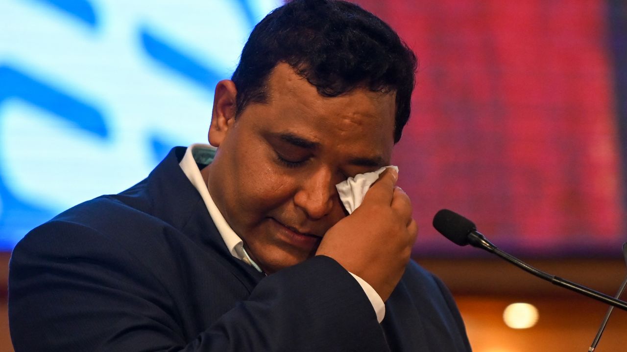 Paytm founder Vijay Shekhar Sharma breaks down while giving a speech during his company's IPO listing ceremony at the Bombay Stock Exchange in Mumbai on November 18, 2021. 
