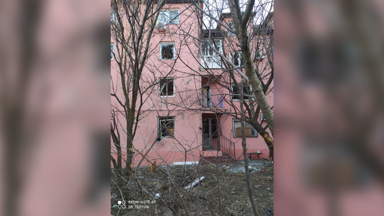 Dmytro and Tania Shvets say their apartment came under intense fire in Mariupol and that the building is no longer standing.