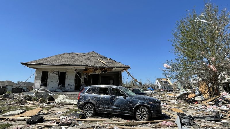 Crews comb through devastated neighborhoods in the New Orleans area after a tornado kills 1 and leaves thousands without power – CNN
