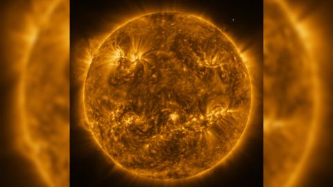 Solar Orbiter's new image shows the sun in extreme ultraviolet light.