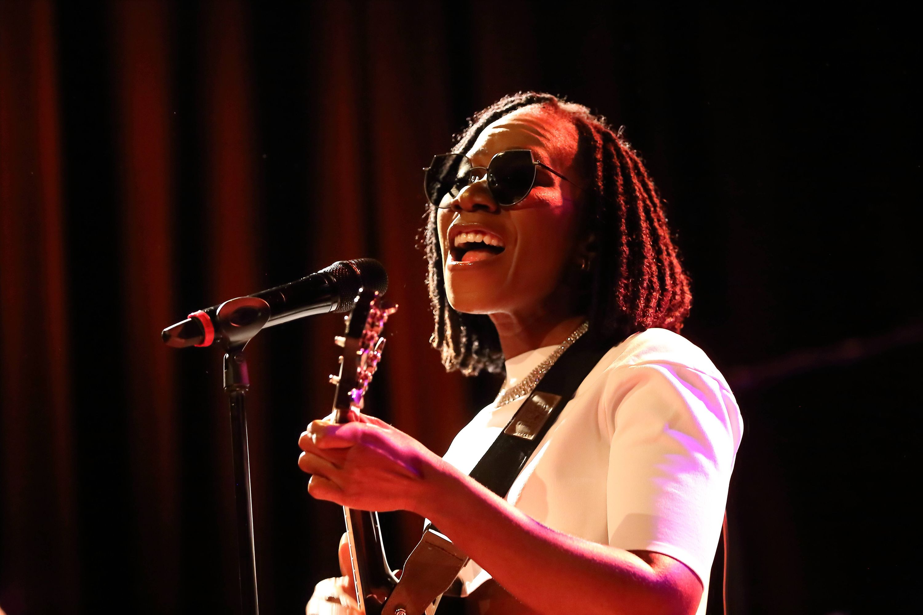 Nigerian singer Asa opens up about prejudice: 'In Paris it's about race, in  Nigeria it's about gender
