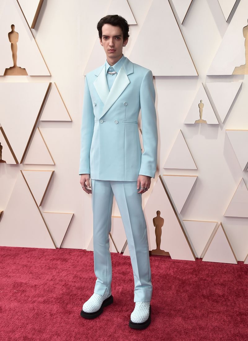 Oscars dress outlet tuxedo