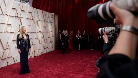 Amy Schumer llega a los Oscar el domingo.