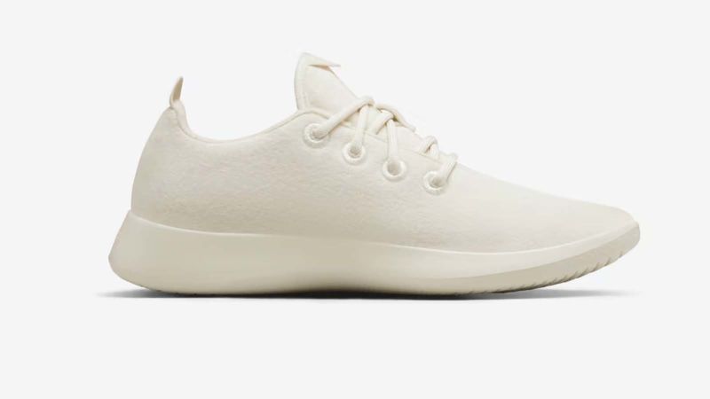 Cleaning on sale white allbirds