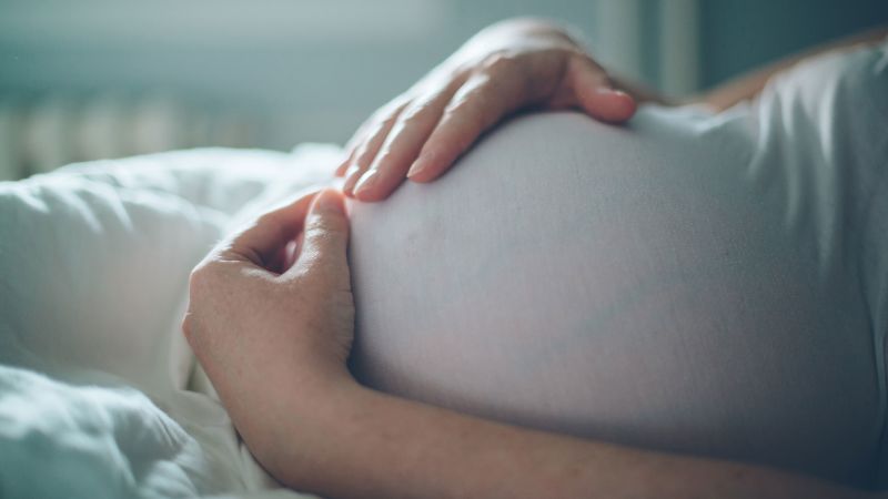 Physician explains ‘alarming’ new CDC report on maternal loss of life charge in 2021 | CNN