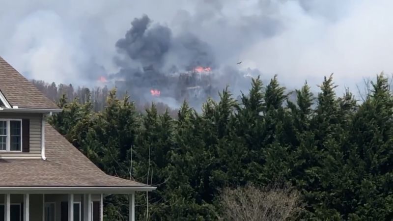 fire on hatcher mountain