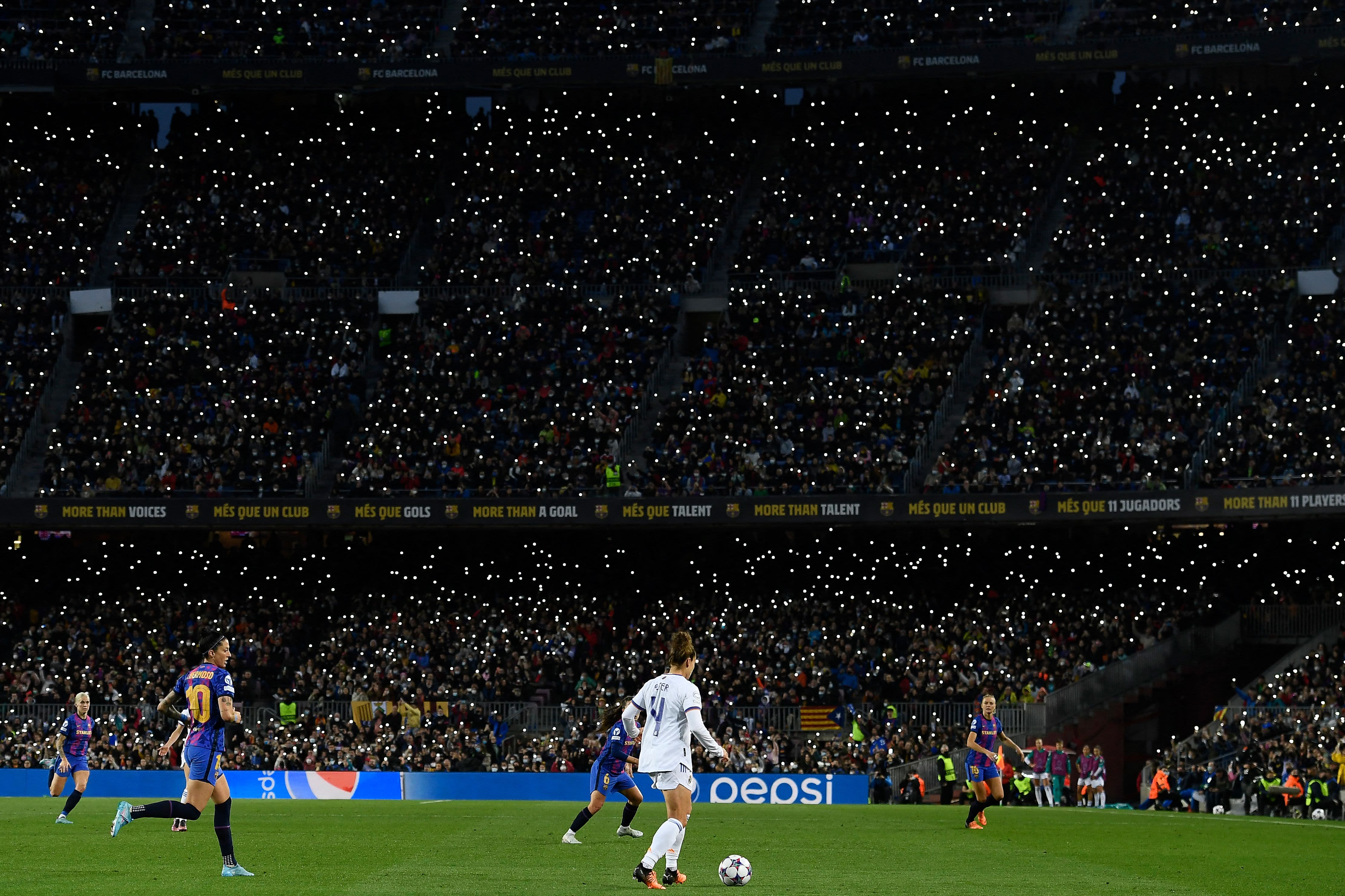 Barcelona show how women's football is done as record-breaking 91,553 fans  watch win over Real Madrid