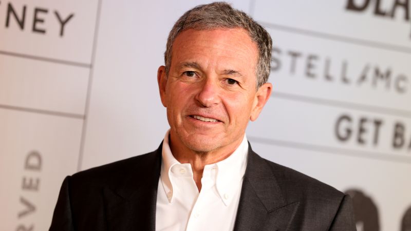 In uno sviluppo scioccante, Bob Iger è stato nominato CEO della Disney