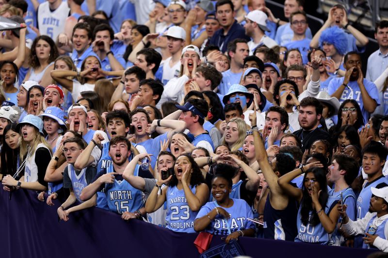Several people injured during celebrations in Chapel Hill following UNCs Final Four win over Duke CNN