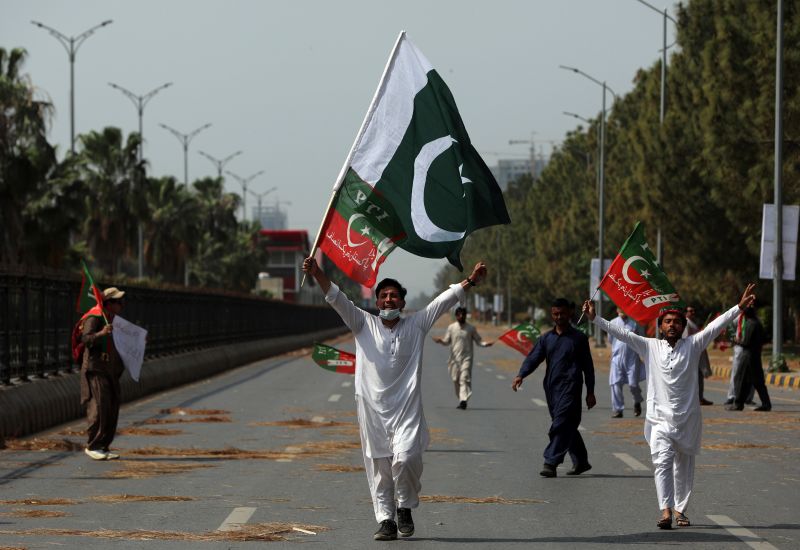 Imran Khan: Pakistan's top court rules that blocking a no