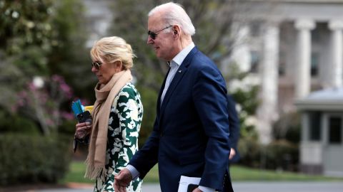 U.S. President Joe Biden and First Lady Jill Biden return to the White House on March 20, 2022 in Washington, DC.