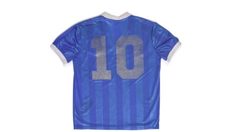 La camiseta de Maradona podría romper el récord de la camiseta usada más cara vendida en una subasta.