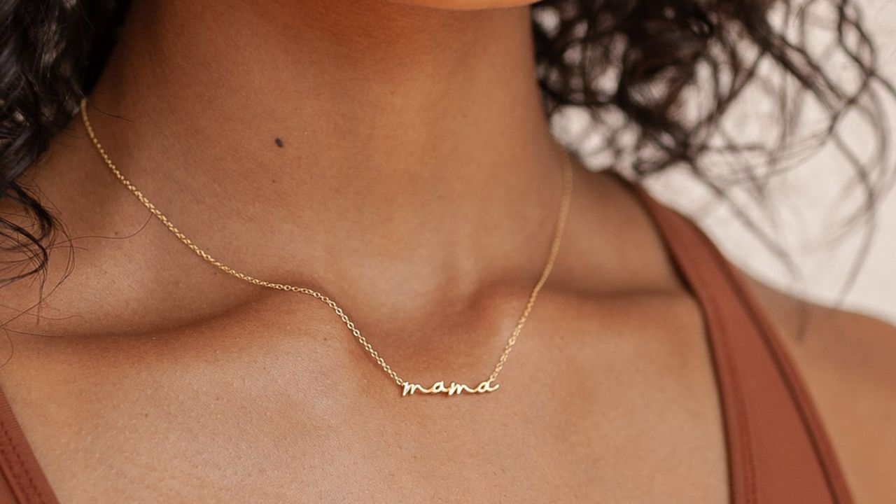 momday caitlyn minimalist mama necklace
