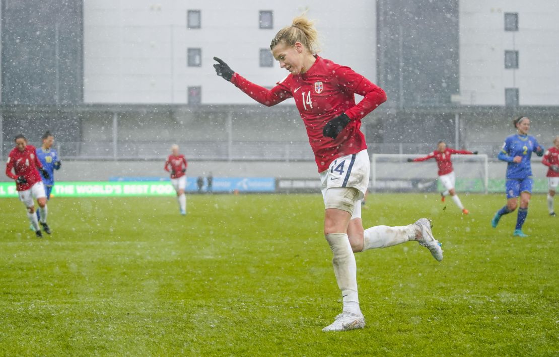 Ada Hegerberg scored on her return to the Norway national team.