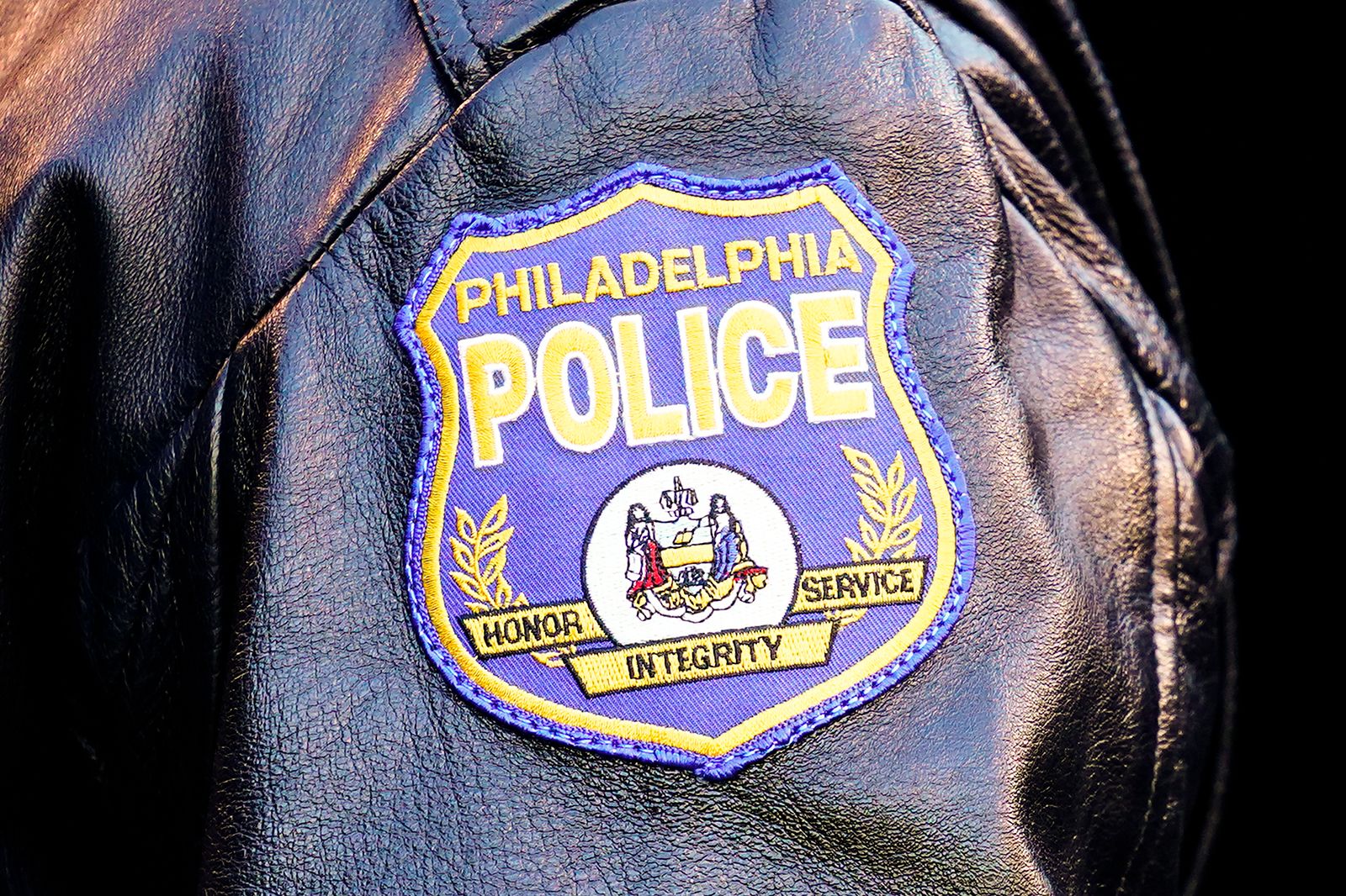 Philly police seek recruits to help combat gun violence - WHYY