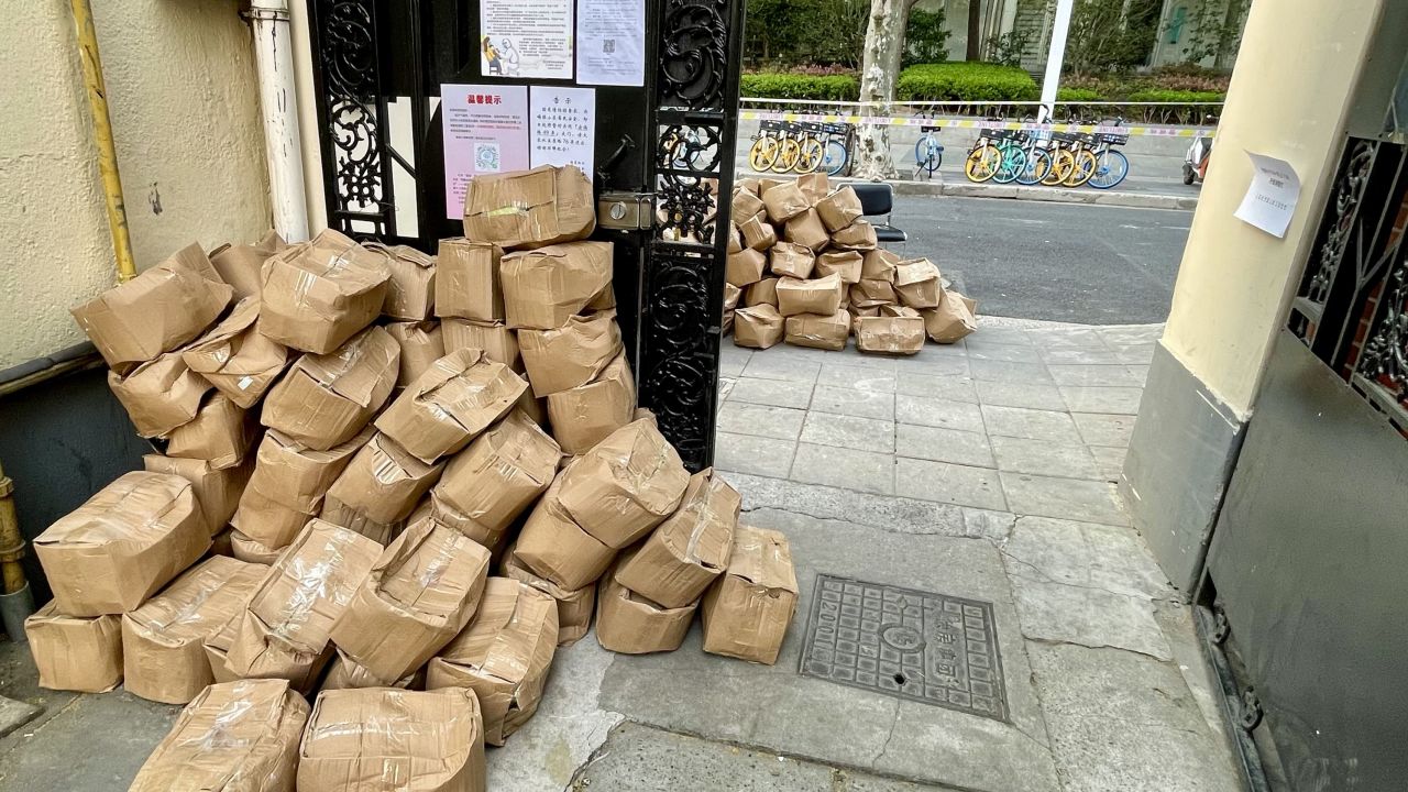 Shanghai's 25 million people are living in lockdown as the government attempts to stamp out a Covid outbreak. Food parcels are delivered to locked residential compounds, but some people say they don't have enough to eat. CNN's David Culver attempts to order extra food on most days and residents in his compound are trading food to fill shortages.