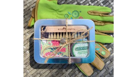 WildVioletta Gardener's Gift Tin