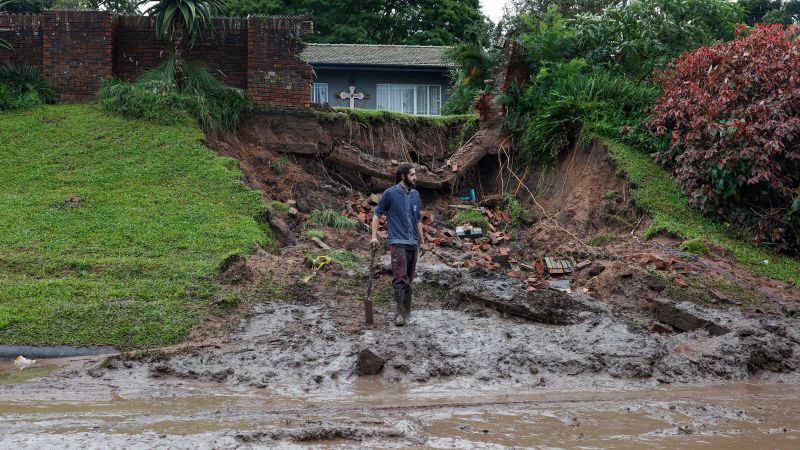 More rain expected across South Africa’s east coast as flooding death toll rises to 395 – CNN