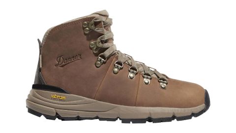 national park visiting tips Danner Mountain 600 Full-Grain Leather Hiking Boots