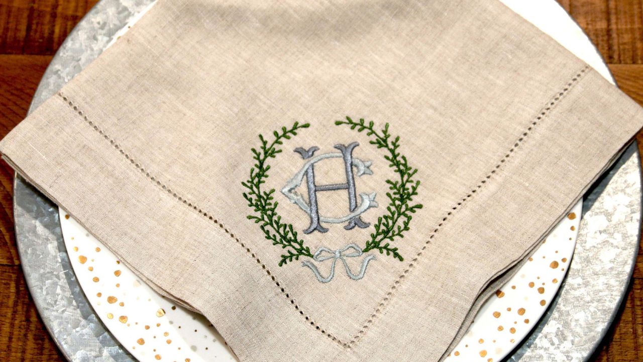 etsymom MooseCoCelebrations Set of Embroidered Linen Monogram Napkins2