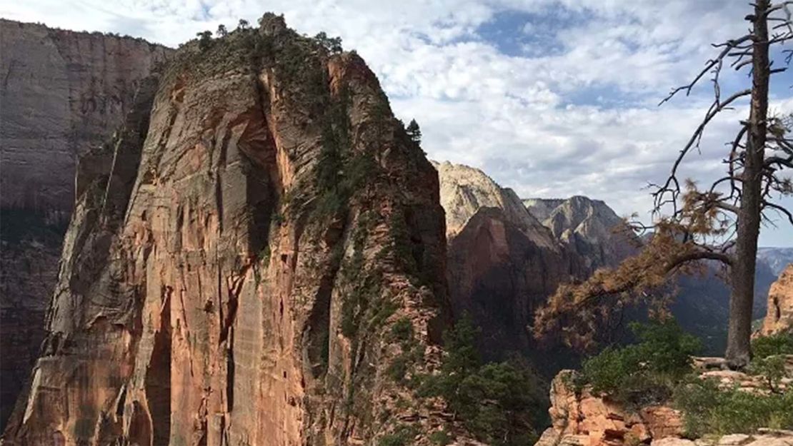 national park visiting tips angels landing