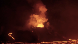 wonder list weir hawaii lava lake origseriesfilms ron 2_00002406.png