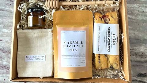 The Red Dates Small Tea Gift Box