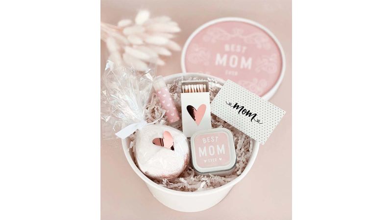 Gift Basket for Mom Birthday Gifts for Best Mom from Daughter Son Husband  Happy Birthday Ideas for New Mom Wife Women Sister Mother in Law  Christmas Mothers Day Gifts for Moms Who